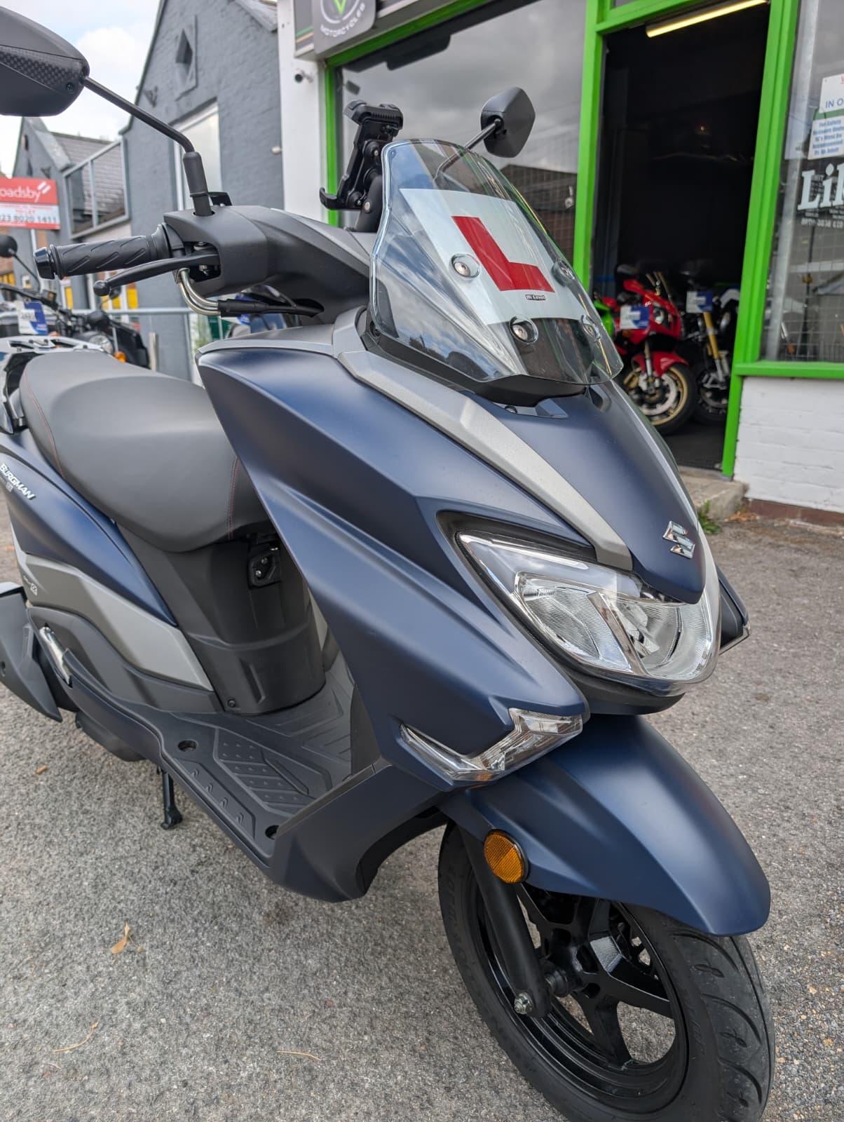 2026 Suzuki Burgman 125 EX Street — photo 6